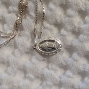 Silver Miraculous Medal pendant. Petite. 16" box chain.